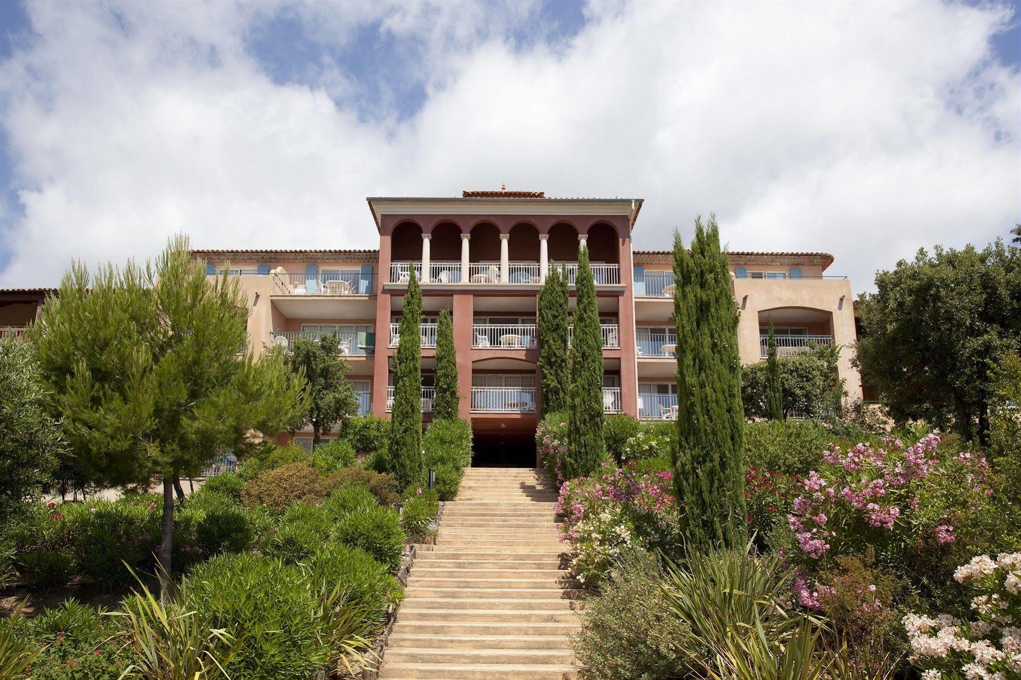 P&V Residence Le Hameau Des Issambrr Сент-Максим Экстерьер фото